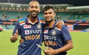 PANDYA-HANDSOVER-NATARAJAN-PLAYER-OF-SERIES