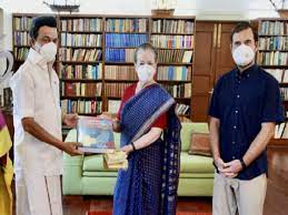 STALIN-MEETS-SONIA-RAHUL-IN-NEWDELHI