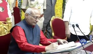 TELANGANA-NEW-GOVERNOR-JISHNUDEV-VARMA-TAKES-OATH