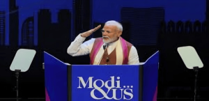 YOU-ARE-BRAND-AMBASSADORS-MODI-PRAISES-INDIANS-IN-NRI-MEET