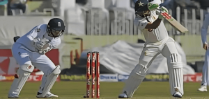 PAKISTAN-VS-ENGLAND-PAKISTAN-LOSES-TEST-WITH-WORST-RECORDS